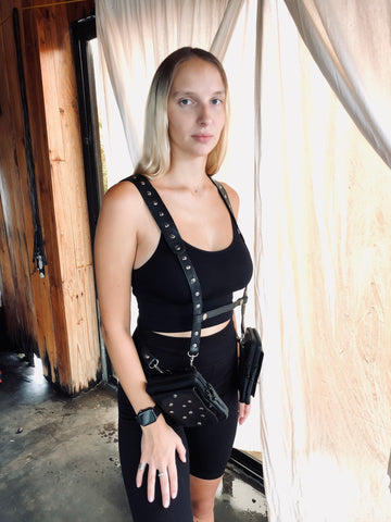 Leather pocket harness